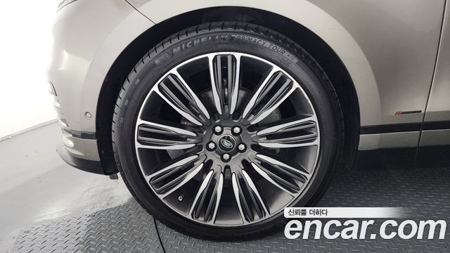 Land Rover Range Rover Velar 3.0 D300 R-Dynamic HSE