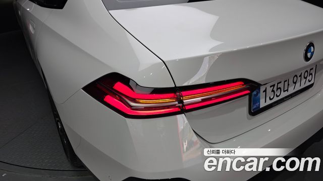 BMW 5-Series 520i M Sport