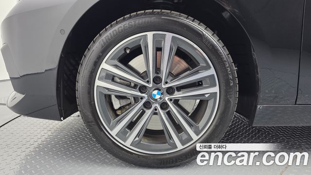 BMW 2-Series 220i Sport