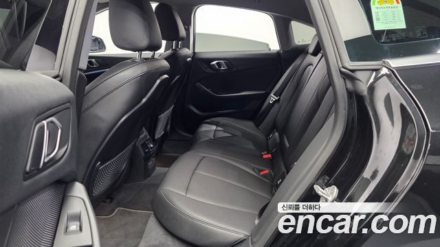 BMW 2-Series 220i Sport