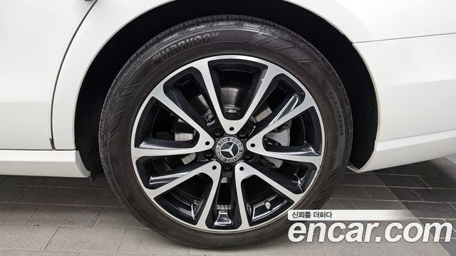 Mercedes-Benz E-Class E250 Avantgarde