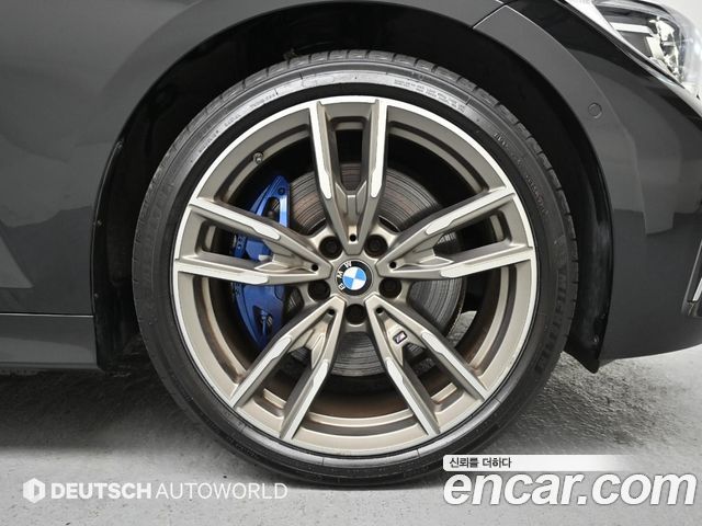 BMW 3-Series 320i Touring Luxury