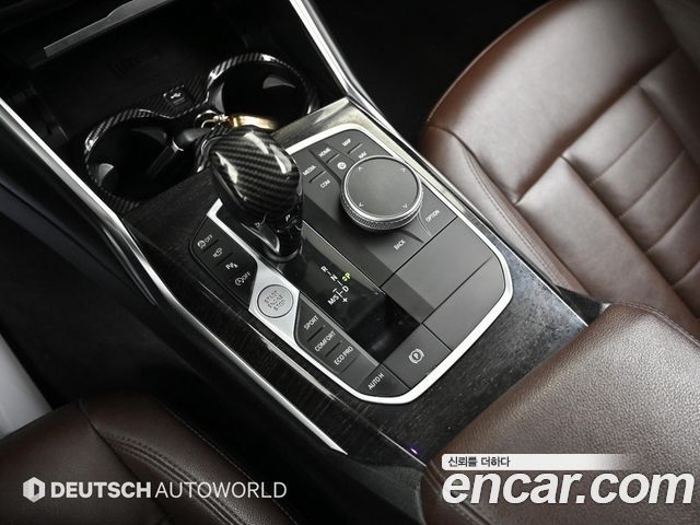 BMW 3-Series 320i Touring Luxury