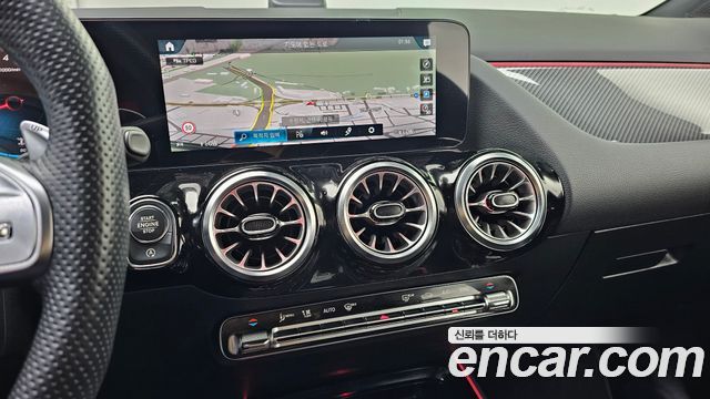 Mercedes-Benz GLA-Class GLA45 AMG 4MATIC+