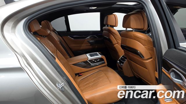 BMW 7-Series 730d xDrive Design Pure Excellence
