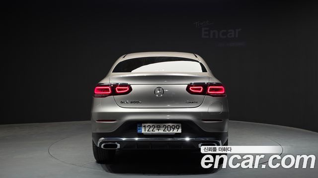 Mercedes-Benz GLC-Class GLC300e 4MATIC Coupe