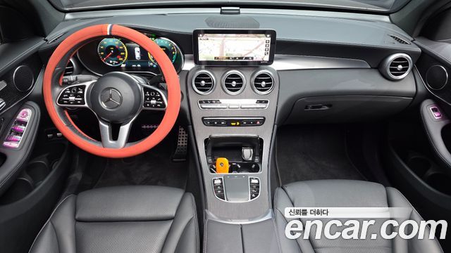 Mercedes-Benz GLC-Class GLC300e 4MATIC Coupe