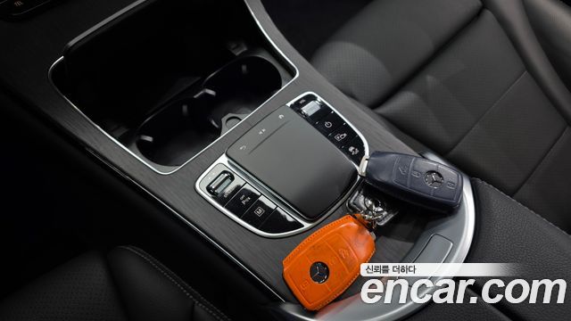 Mercedes-Benz GLC-Class GLC300e 4MATIC Coupe