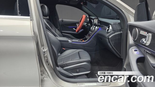 Mercedes-Benz GLC-Class GLC300e 4MATIC Coupe