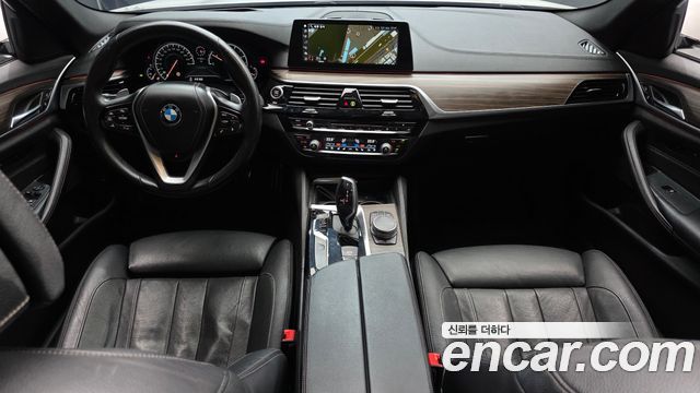 BMW 5-Series 520d xDrive M Sport Package Plus