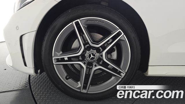 Mercedes-Benz C-Class C200 AMG Line