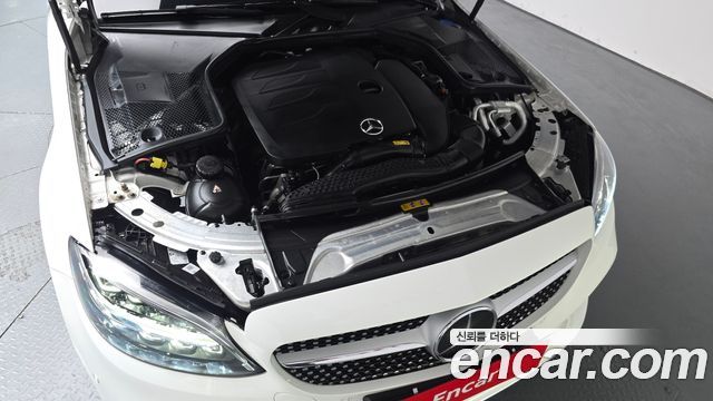 Mercedes-Benz C-Class C200 AMG Line