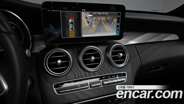 Mercedes-Benz C-Class C200 AMG Line