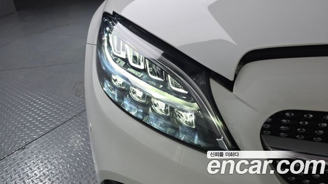 Mercedes-Benz C-Class C200 AMG Line