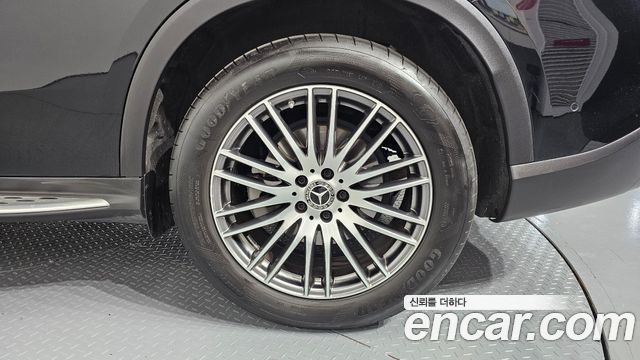 Mercedes-Benz GLC-Class GLC220 d 4MATIC