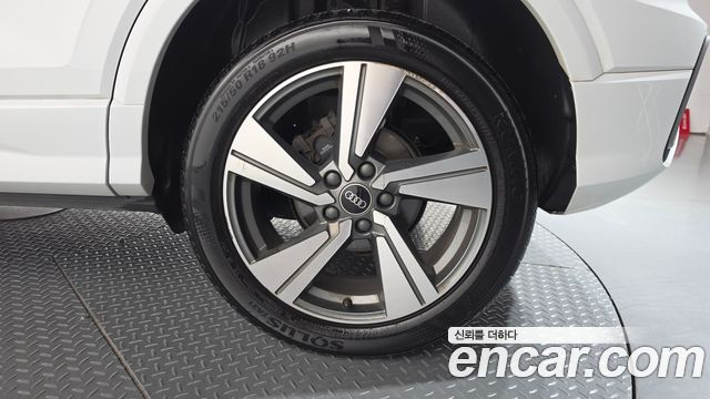 Audi Q2 35 TDI Premium