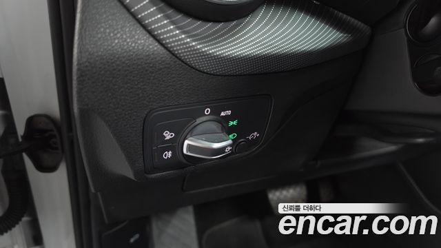 Audi Q2 35 TDI Premium