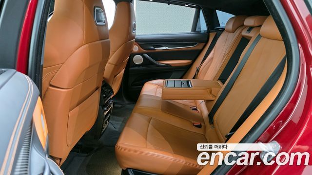 BMW X6M 4.4