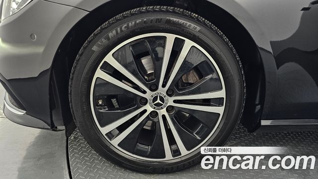 Mercedes-Benz E-Class E250 Avantgarde