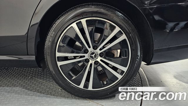 Mercedes-Benz E-Class E250 Avantgarde