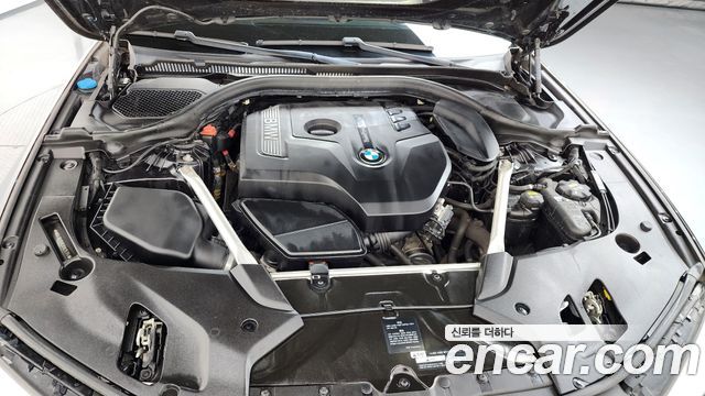 BMW 5-Series 530i xDrive M Sport Package Plus