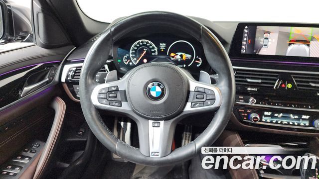 BMW 5-Series 530i xDrive M Sport Package Plus