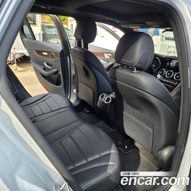 Mercedes-Benz GLC-Class GLC300 4MATIC