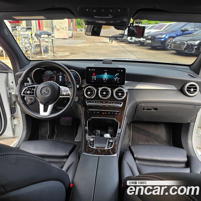 Mercedes-Benz GLC-Class GLC300 4MATIC