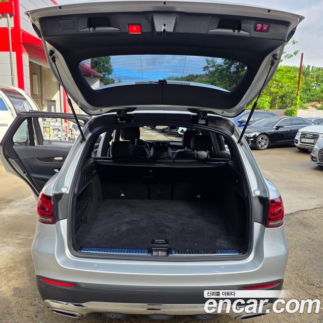 Mercedes-Benz GLC-Class GLC300 4MATIC