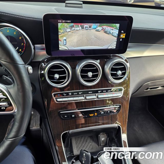 Mercedes-Benz GLC-Class GLC300 4MATIC