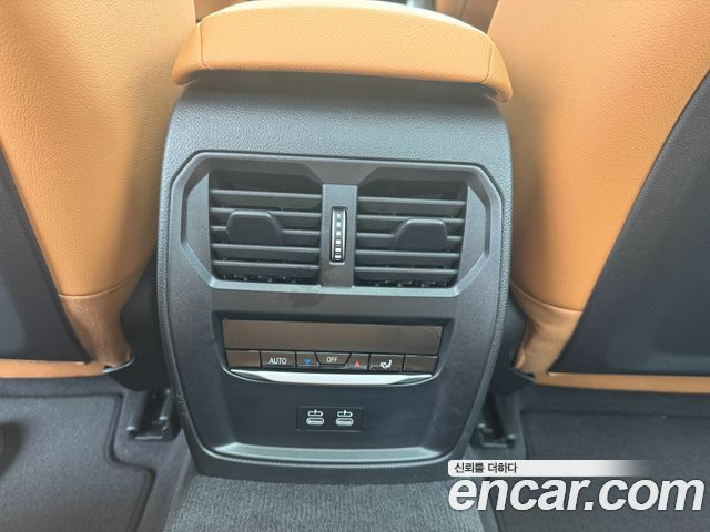 BMW 3-Series 320i