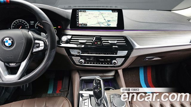 BMW 5-Series 520d xDrive Luxury Plus