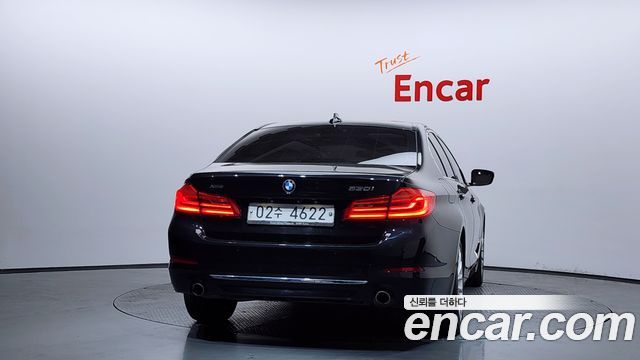 BMW 5-Series 530i xDrive Luxury Plus