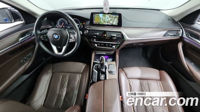 BMW 5-Series 530i xDrive Luxury Plus