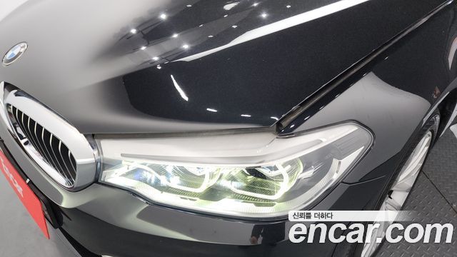 BMW 5-Series 530i xDrive Luxury Plus