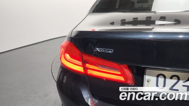 BMW 5-Series 530i xDrive Luxury Plus