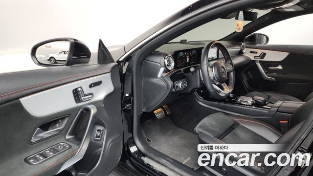 Mercedes-Benz CLA-Class CLA250 4MATIC