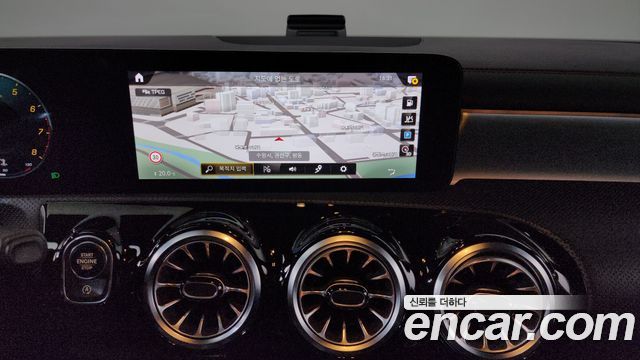 Mercedes-Benz CLA-Class CLA250 4MATIC