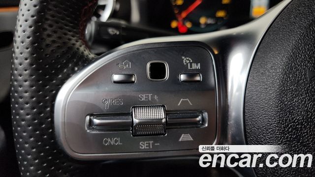 Mercedes-Benz CLA-Class CLA250 4MATIC