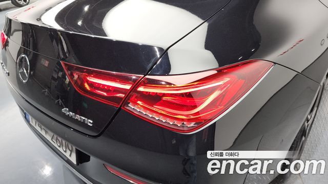 Mercedes-Benz CLA-Class CLA250 4MATIC