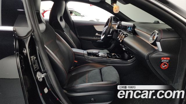 Mercedes-Benz CLA-Class CLA250 4MATIC