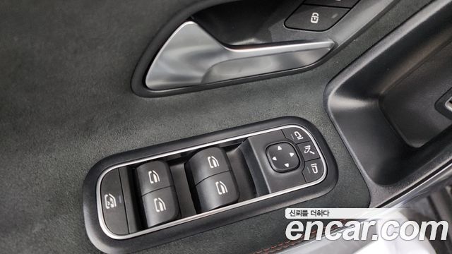 Mercedes-Benz CLA-Class CLA250 4MATIC