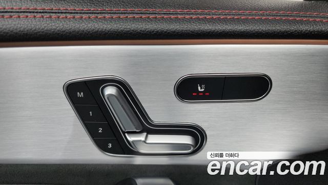 Mercedes-Benz CLA-Class CLA250 4MATIC