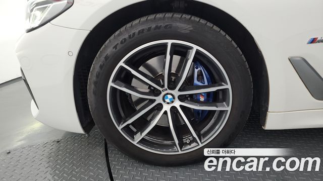 BMW 5-Series 523d M Sport