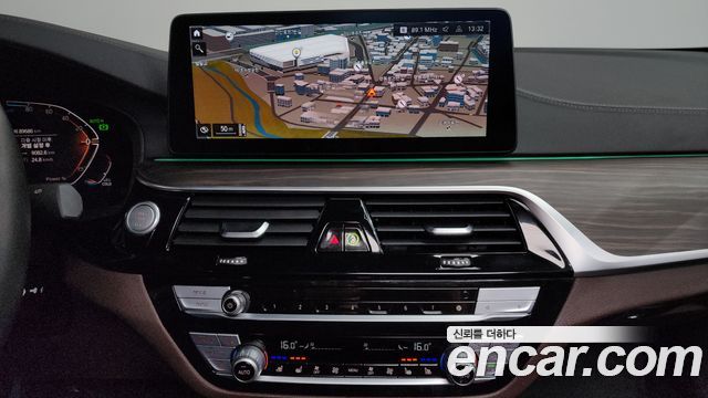 BMW 5-Series 523d M Sport