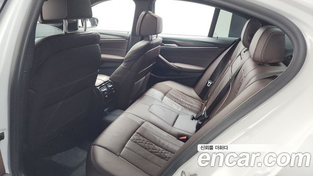 BMW 5-Series 523d M Sport