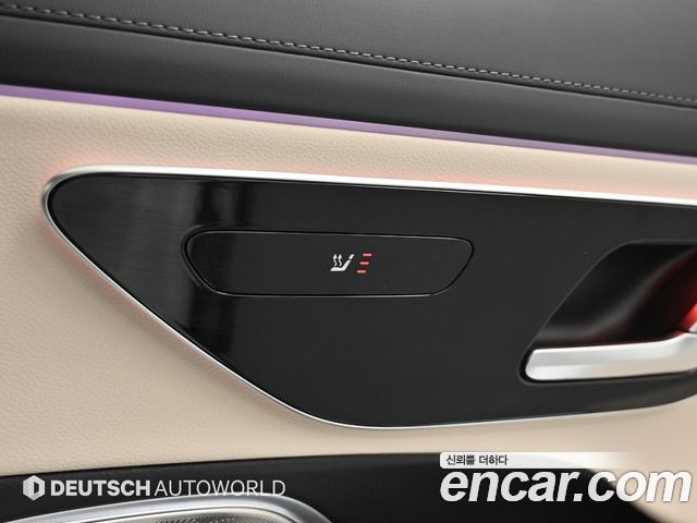 Mercedes-Benz E-Class E300 4MATIC AMG Line