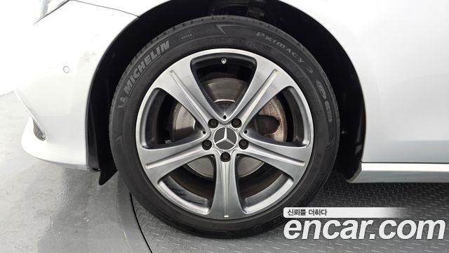 Mercedes-Benz E-Class E250 Avantgarde