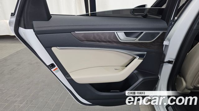 Audi A6 45 TFSI Premium