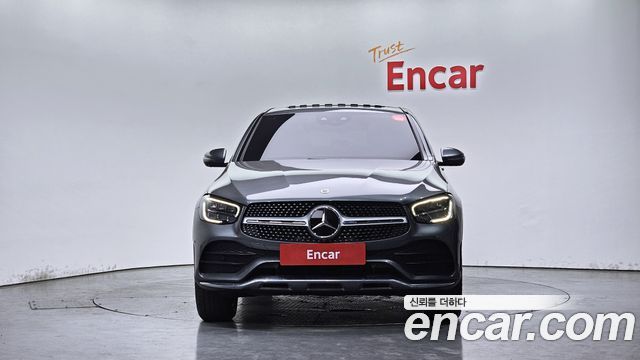 Mercedes-Benz GLC-Class GLC300e 4MATIC Coupe